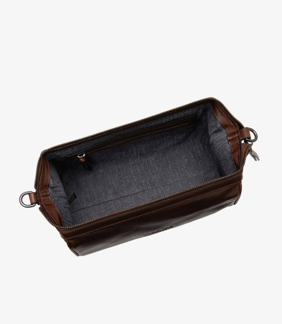 Loake Thames Wash Bag Men's Bags Brown | IE3520558